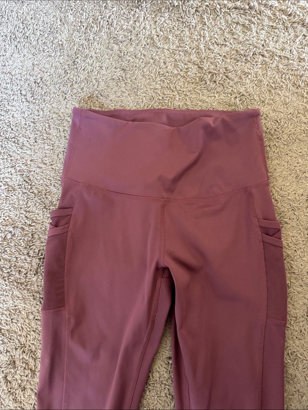High-Waist Wine Leggings with Side Pockets / C29 - Picture 2 of 5